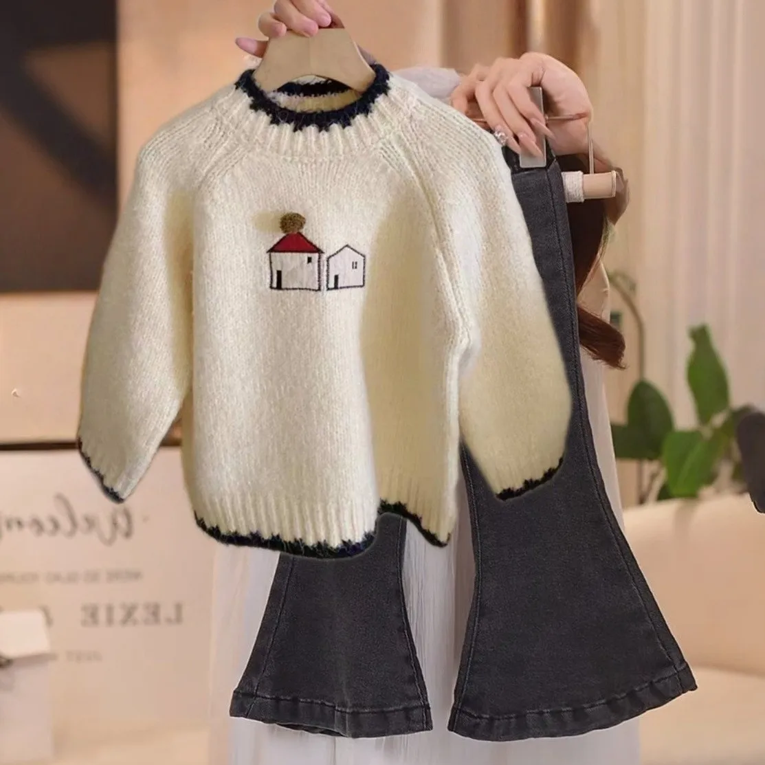 

Girls' Sweater Set Autumn/Winter New Children's Korean Edition Thick Knitted Top+flared Pants 2-piece Set