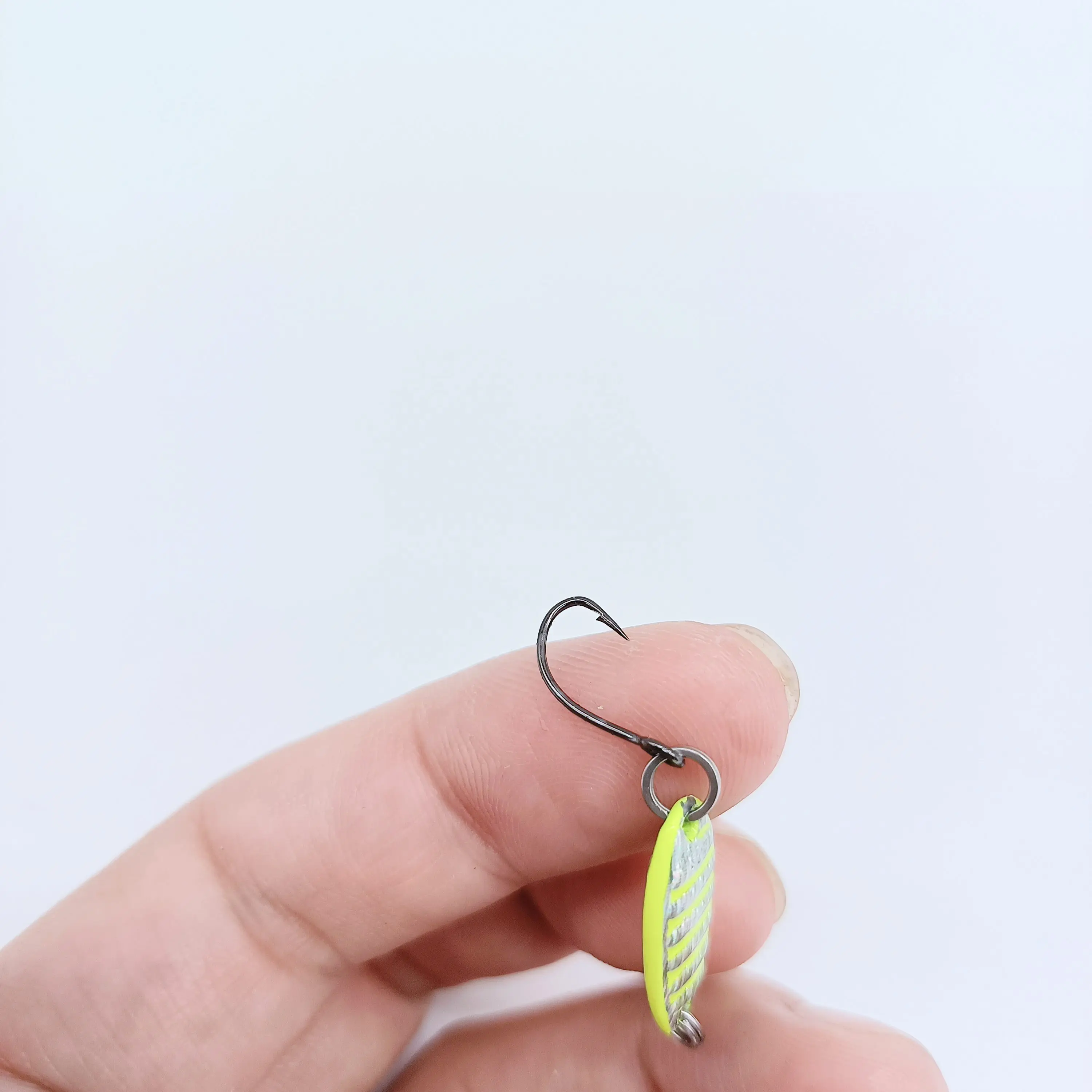 DUODUOYU 1PCS Mini Jigging Fishing Lures 1.5g/3g Micro Metal Jig Spoon Bait with Single Hook Artificial Bait Fishing Accessories