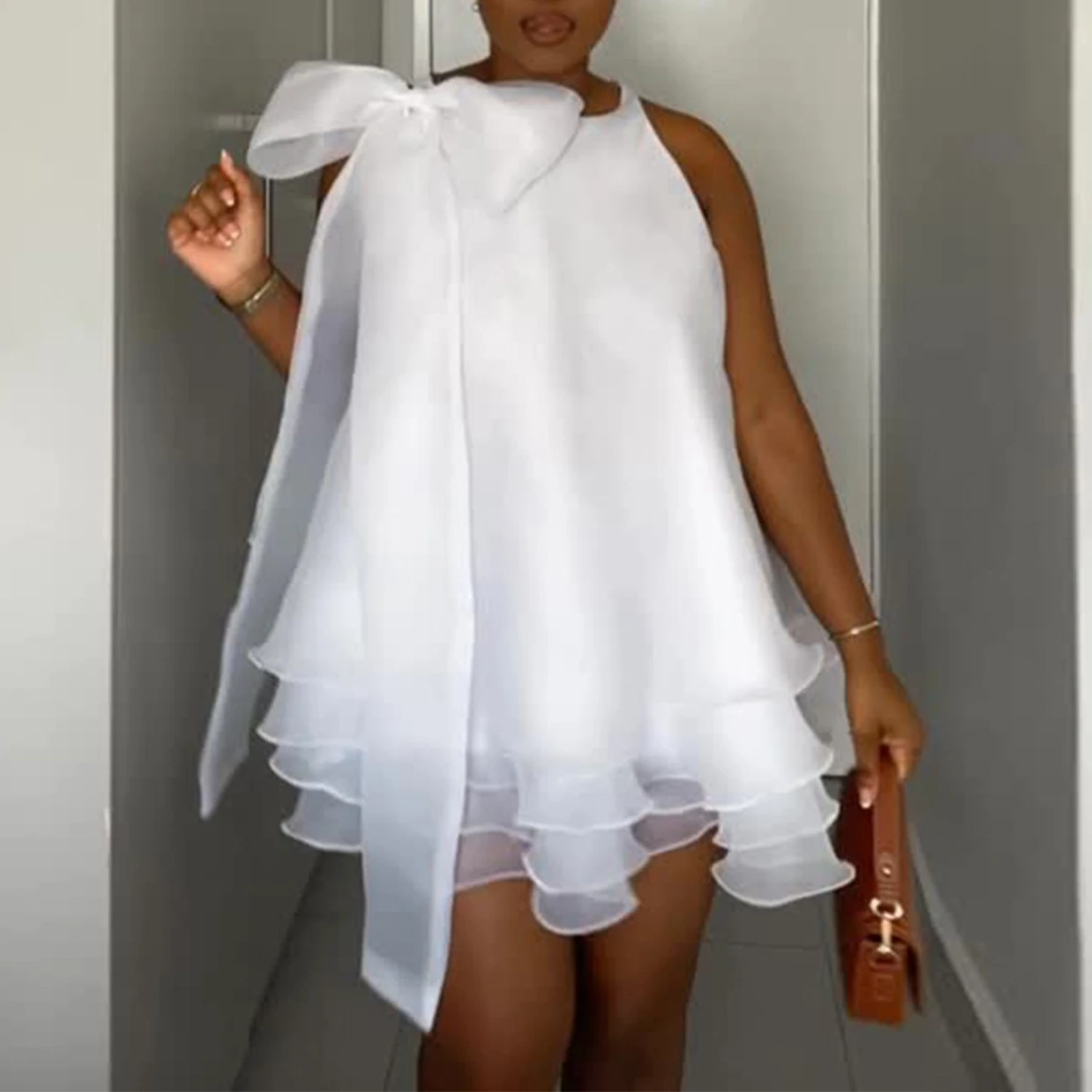 Damen Einfarbige Kleider A-Linie Kleid mit Großer Schleife Mini-Länge Ärmellos Rundhals Tailliert Figurbetont Party Casual Elegant 2026 Sommer