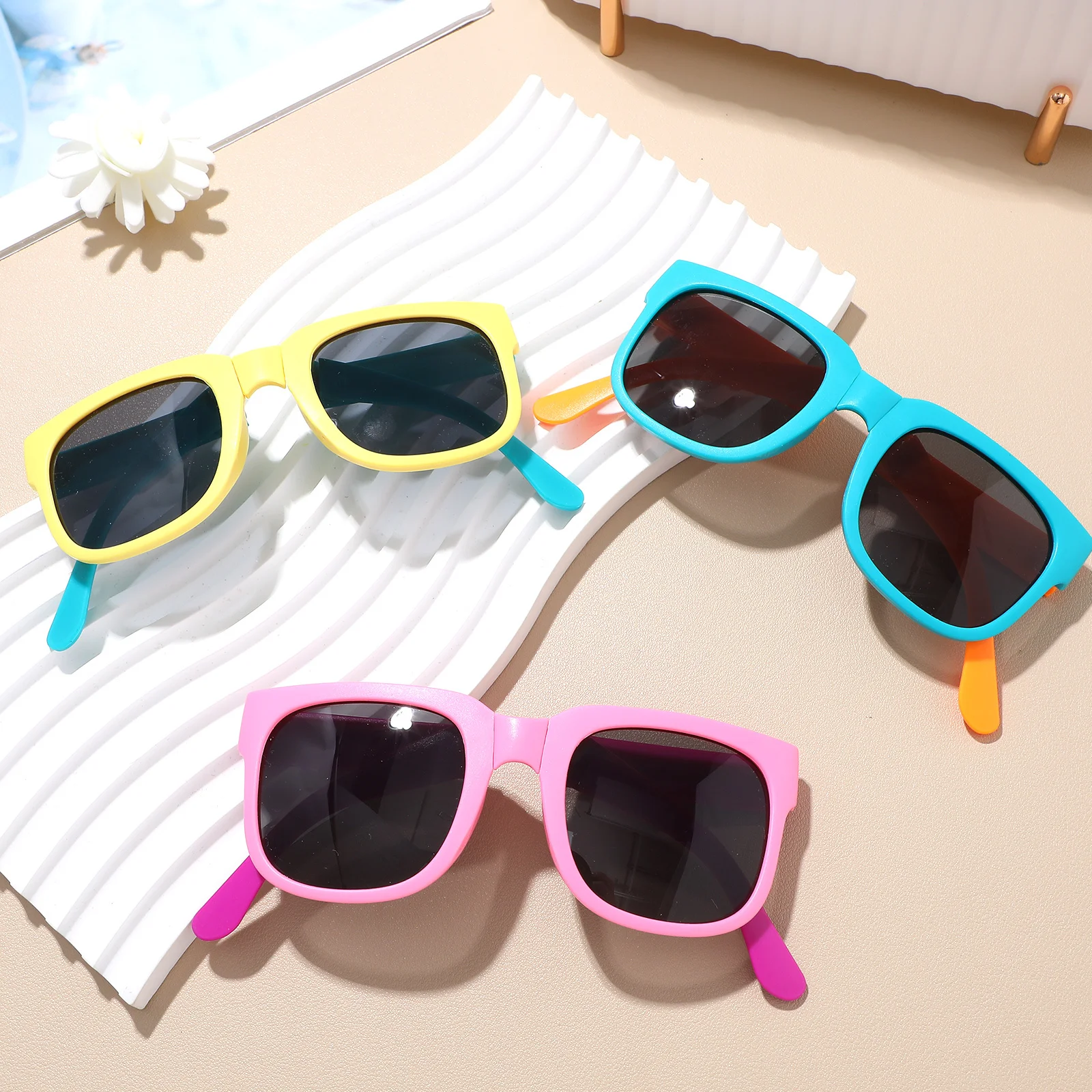 

6Pcs Foldable Kids Sunglasses Uv Protection Clear Lenses Comfortable Toddler Party Favors Bulk Sunglasses for Children