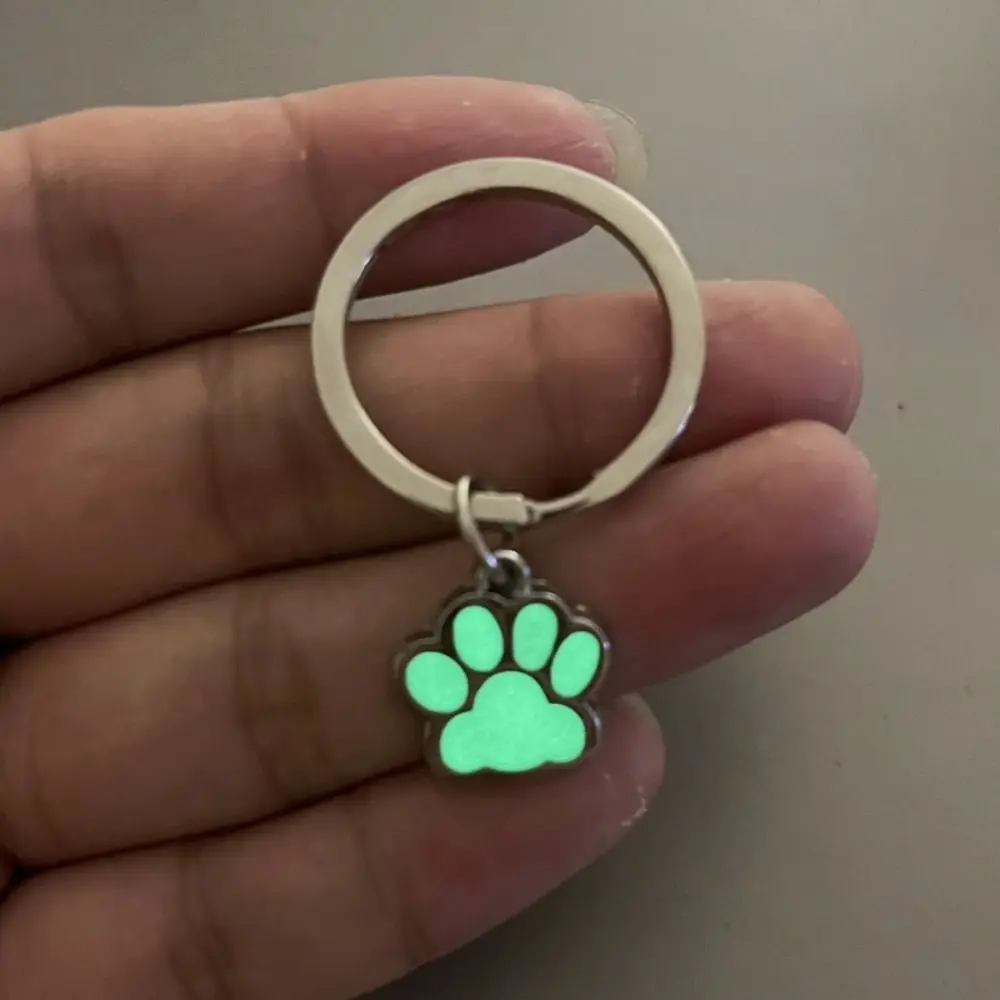 Fashion Glow in Dark Luminous Paw Keychain Bag Ornament Animal Footprints Cat Paw Keyring Alloy Cartoon Bag Pendant