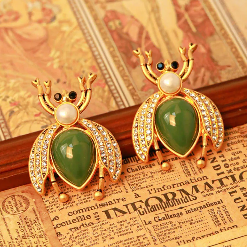 

Bobokiki Jewelry Fashion Bee Titanium Steel Micro-Inlaid AAA Zircon Silver Needle Luxury Palace Retro Pearl Earrings