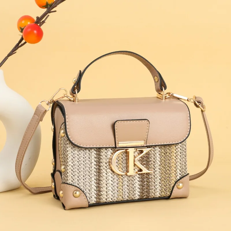 

Women Small Square Shoulder Bag Made Of PU Leather With Magnetic Closure Stylish And Secure For Daily Essentials