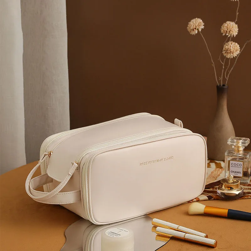 

Three-layer Double Zipper U-shaped Design Cosmetic Bag Fashion High Capacity Make Up Bags Portable Pu Leather Storage Bag