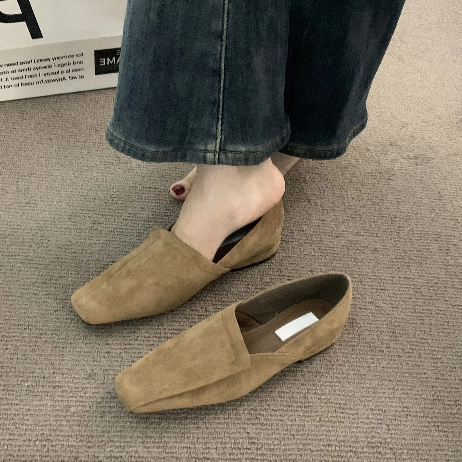 

Retro Flat Head Unique Women's Shoes Spring Autumn Skirt Velvet Low Heel Loafers Fashionable Casual Comfortable Footwear
