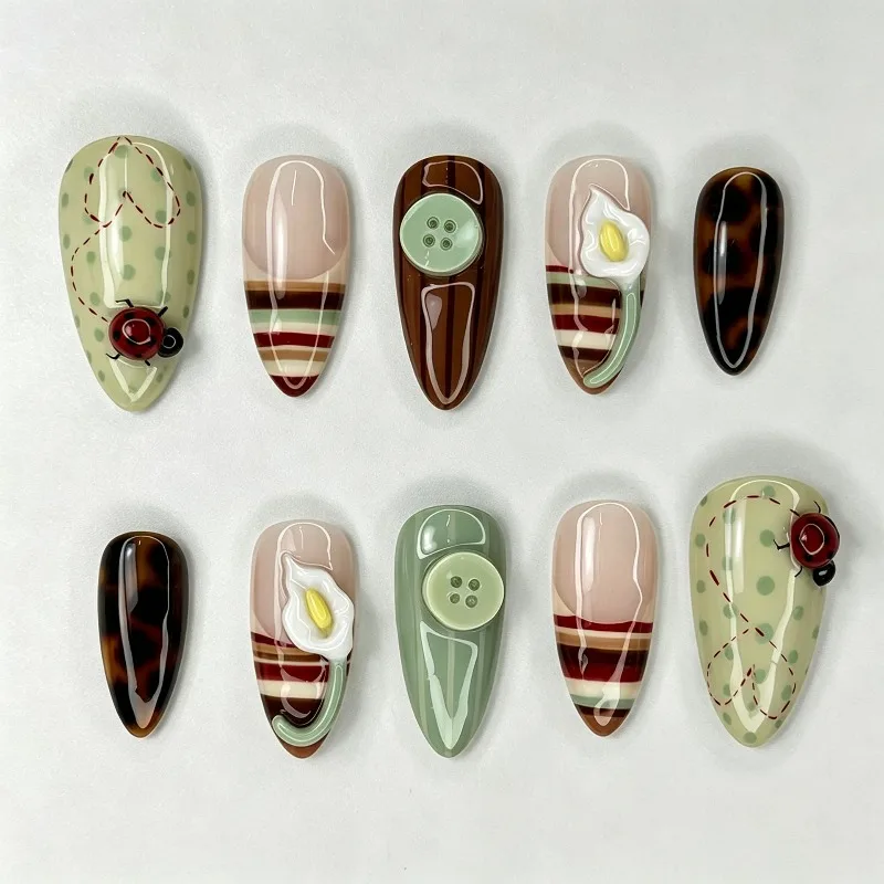 24PCS Sweet Green Polka Dots Almond Press on Nails 3D Ladybugs Retro Striped Buttons French False Nails Autumn Winter Nail Tips