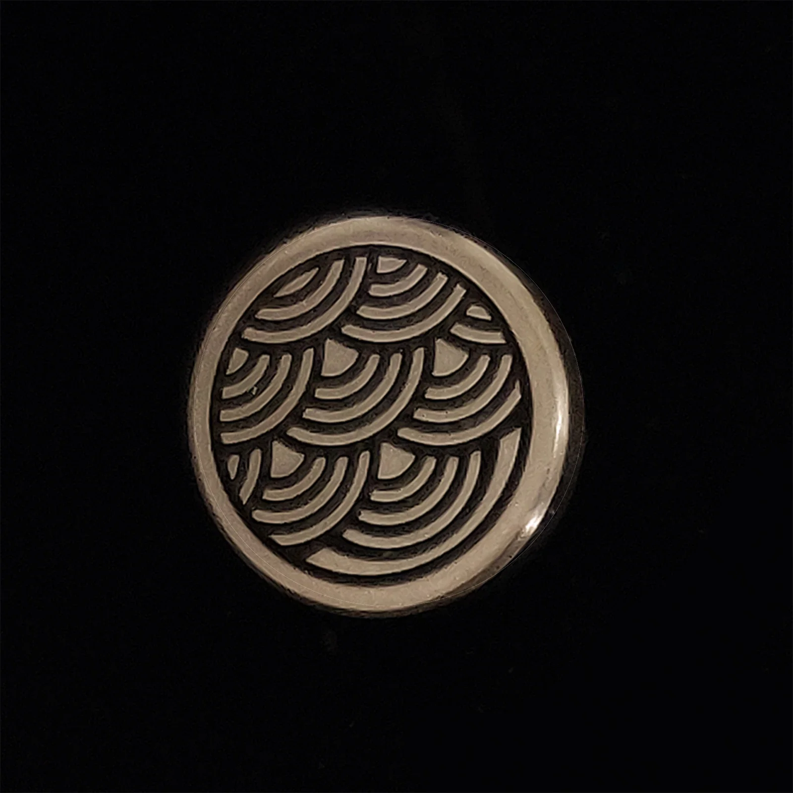 Surfing Shutter Button Hot Shoe Cover, Metal Vintage Brass, Fujifilm, Leica, Nikon, Sony, Minolta, Rollei, Olympus, Hassellad F-1, 1Pc