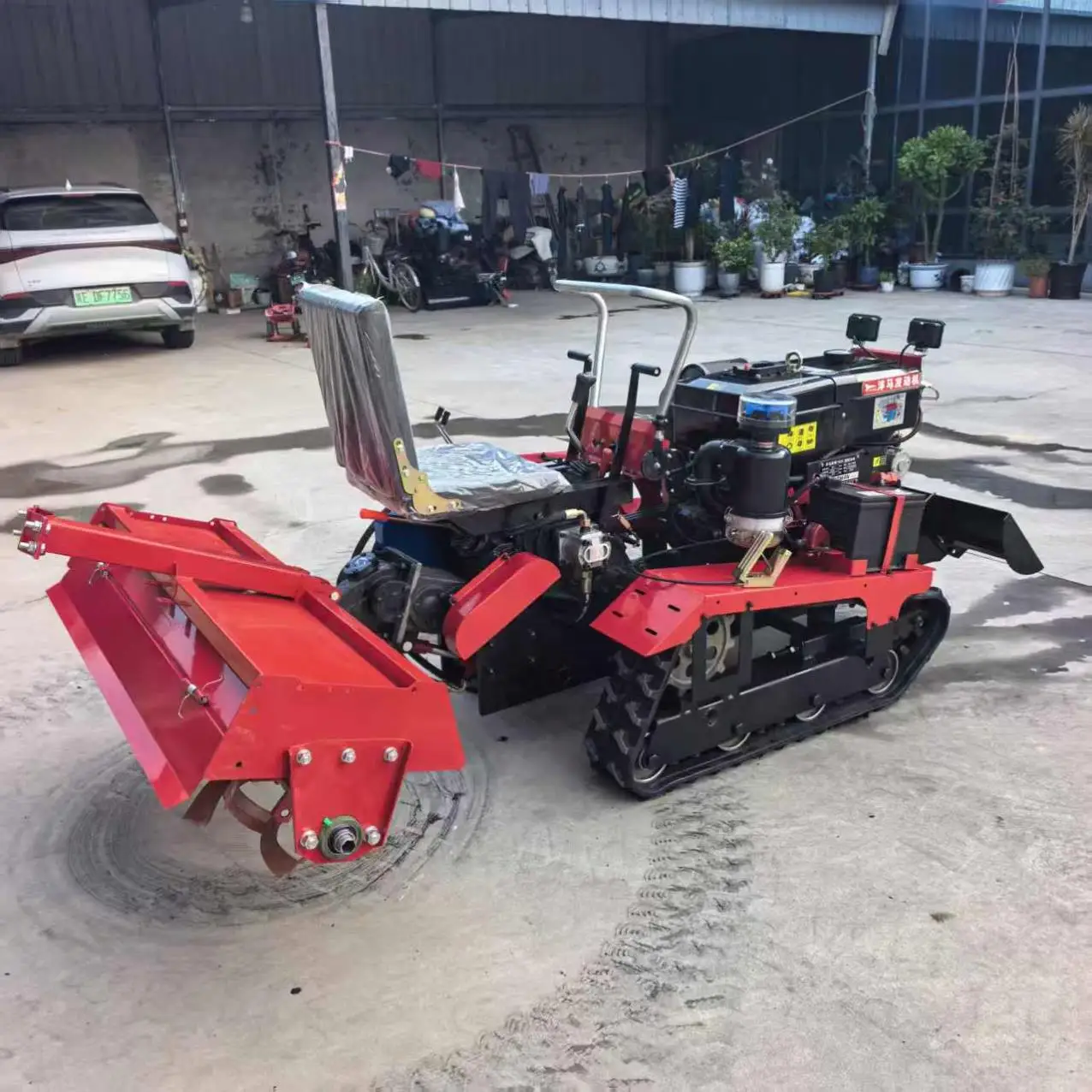 Crawler Tractor 25HP Mini Multi-Purpose Farm Tractor With Rotary Tiller Plow Weeder Ditcher