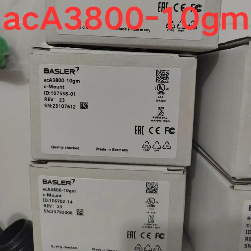 brand-new, Industrial camera acA3800-10gm Contact me and I can offer you a discount