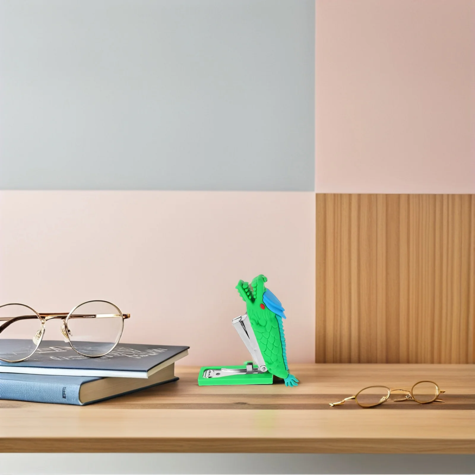 

Stapler Cool Stationery Animal Desk Accessories Dragon Cute Dedicated Desktop Staplers for Mini