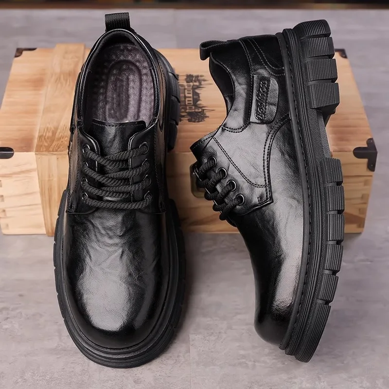 Men's 2026 New British Style Low Top Work Shoes Round Toe Lace-Up Chunky Sole Comfortable Lightweight Retro Casual Leather Boots