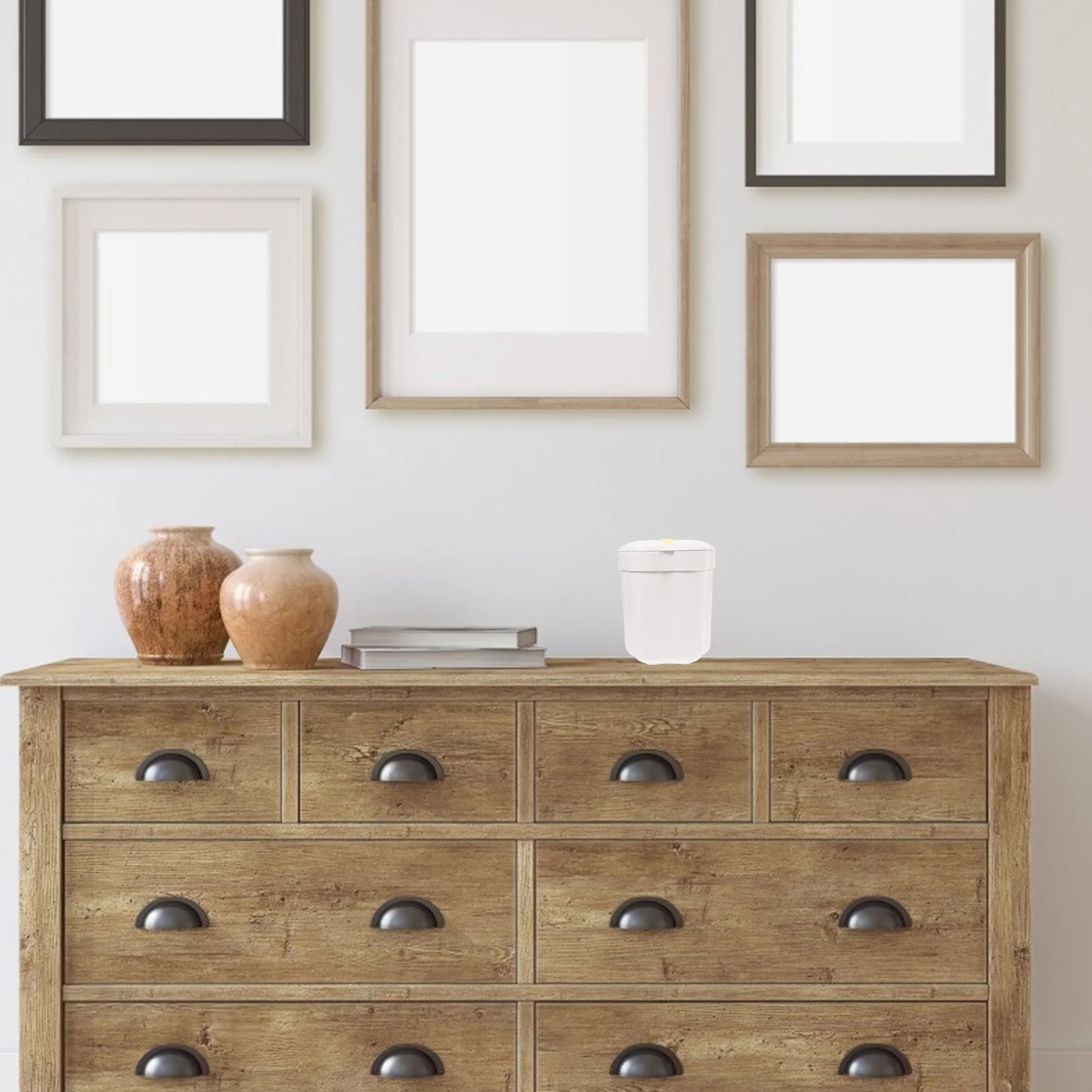 

Desktop Trash Bin Flower Shaped Design with Lid Premium Plastic Small Size for Office Bedroom Home Study Decorative Rubbish Bin