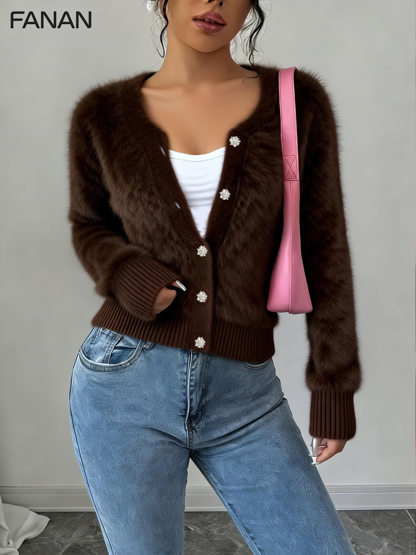 Nuevo Cárdigan de Punto de Otoño e Invierno para Mujer, Diseño Informal, Cárdigan Ajustado de Cuello Redondo con Pelo Sintético de Visón Color Café, Prenda Exterior Informal y Elegante para Otoño/Invierno, Estilo Básico Versátil para el Desplazamiento Urbano, Ropa Casual Elegante y a la Moda, Cárdigan de Punto con Diseño Exclusivo, Ropa Festiva para el Día de San Valentín, Ropa Estilo Instagram, Popular entre los Coreanos, Regalo para Citas, Ropa de Mujer