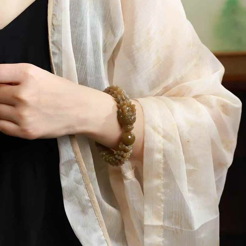 

Natural Hotan Jade, Qemuo Old Material, Sugar-Colored Ascending to Glory Men's Bracelet