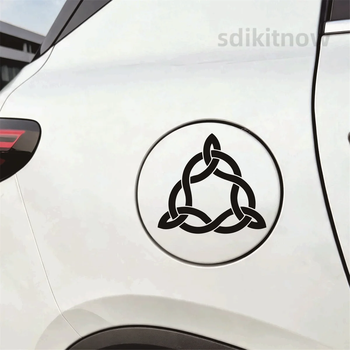 Trinity Celtic Triquetra Symbol Car Sticker Waterproof Vinyl Decal Ancient Irish Knot Window Decor for Ford BMW Audi VW Renault