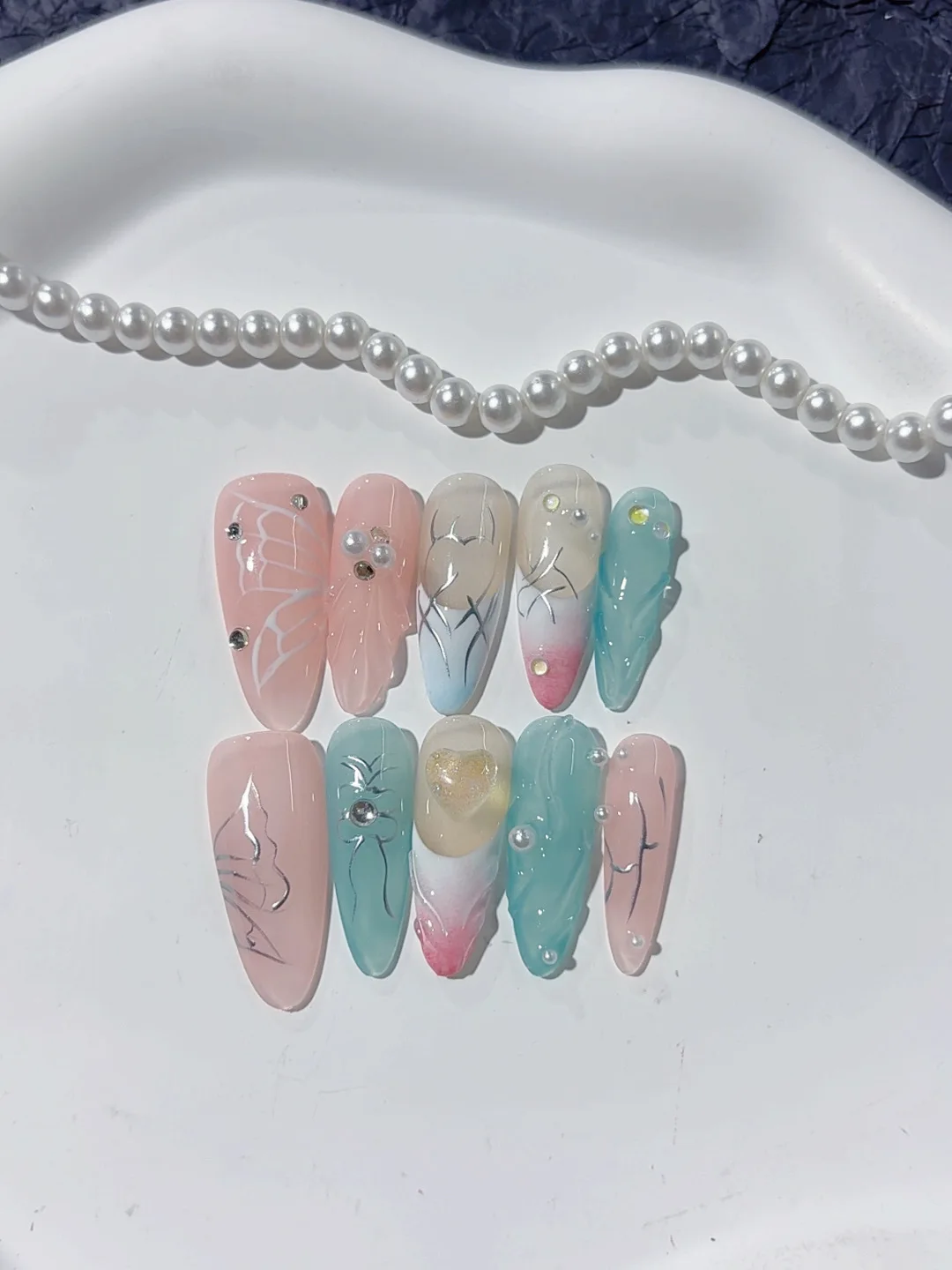 

Multi-Color Line Stereo Long Oval Fashion Manicure (L147)