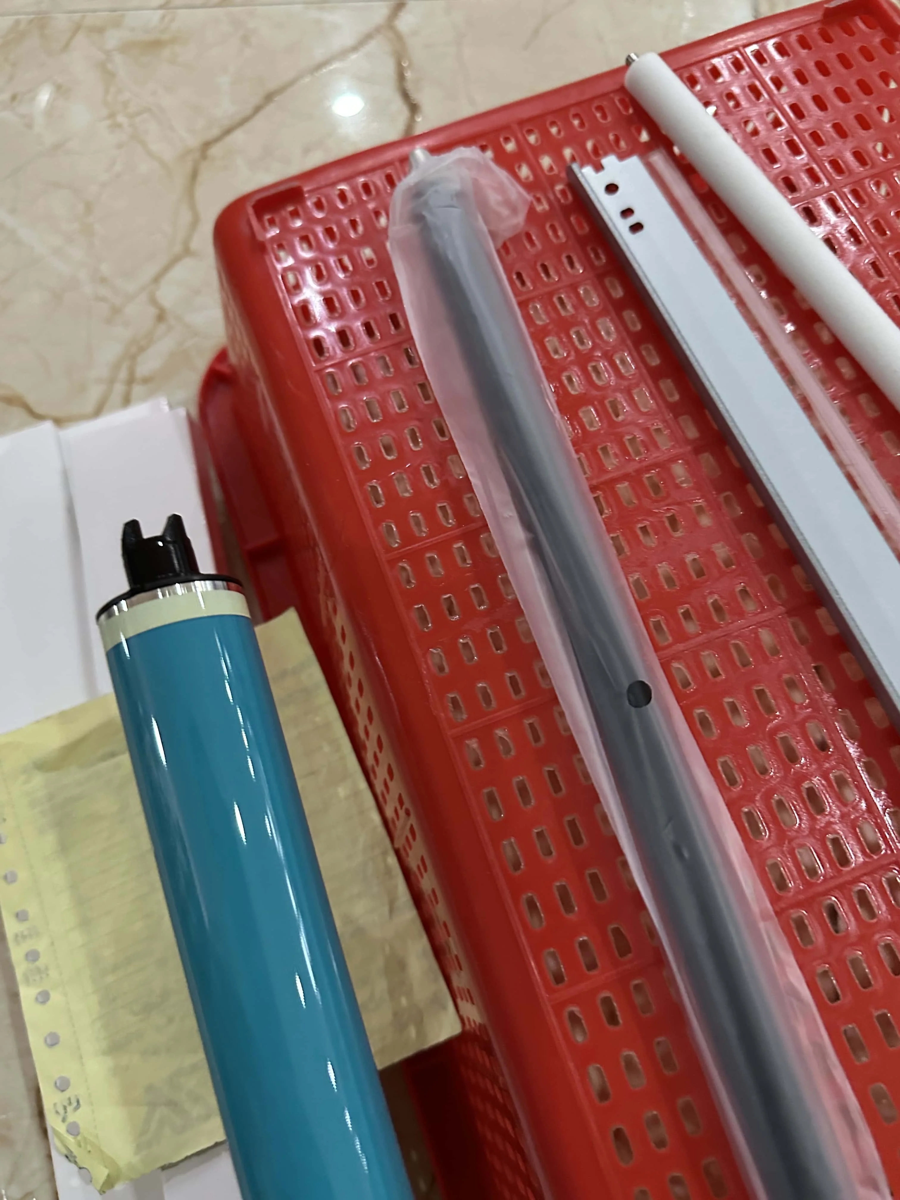 

1X IRC7055 OPC Drum Blade PCR Губчатый ролик для Canon imagePRESS c60 c600 c700 c800 c650 c750 c850 c660 c710 8065B001AA/D01 Барабан