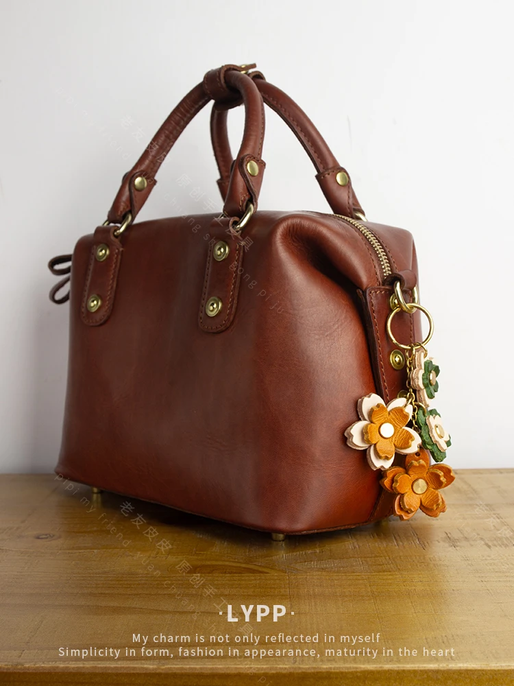 

Genuine Leather Cherry Blossom Pendant Cowhide Handmade Car Keychain Leather Flower Small Pendant Bag Decoration