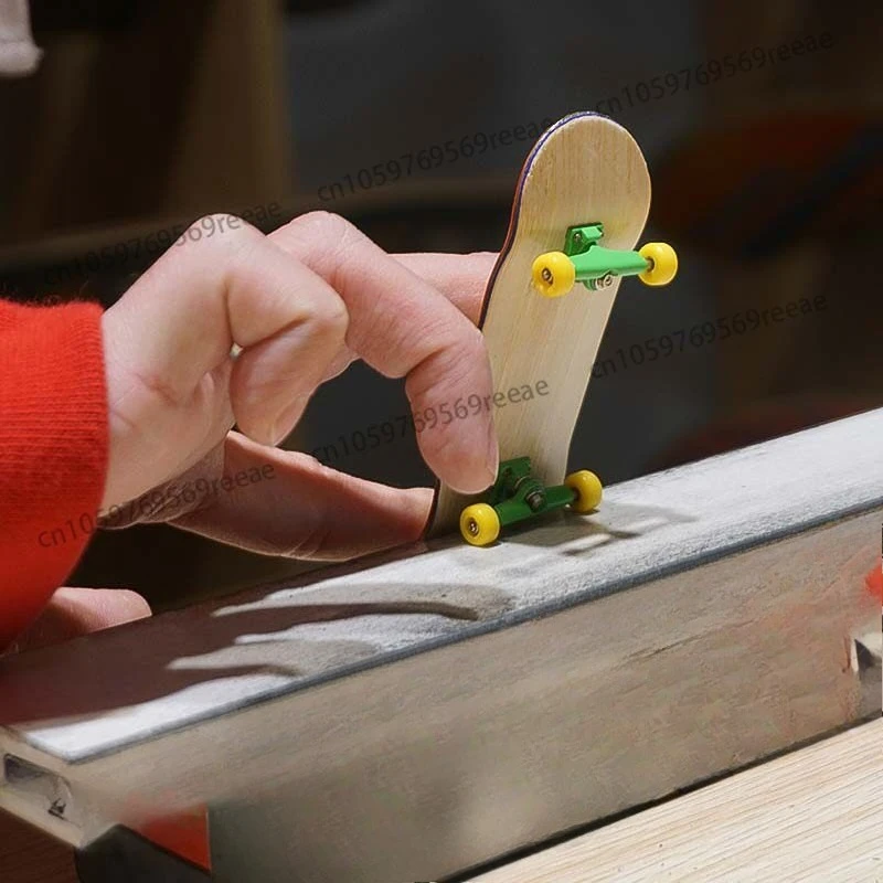 

Профессиональный фингерборд Brara начального уровня, однотонный, из бамбука, с двойным изгибом.