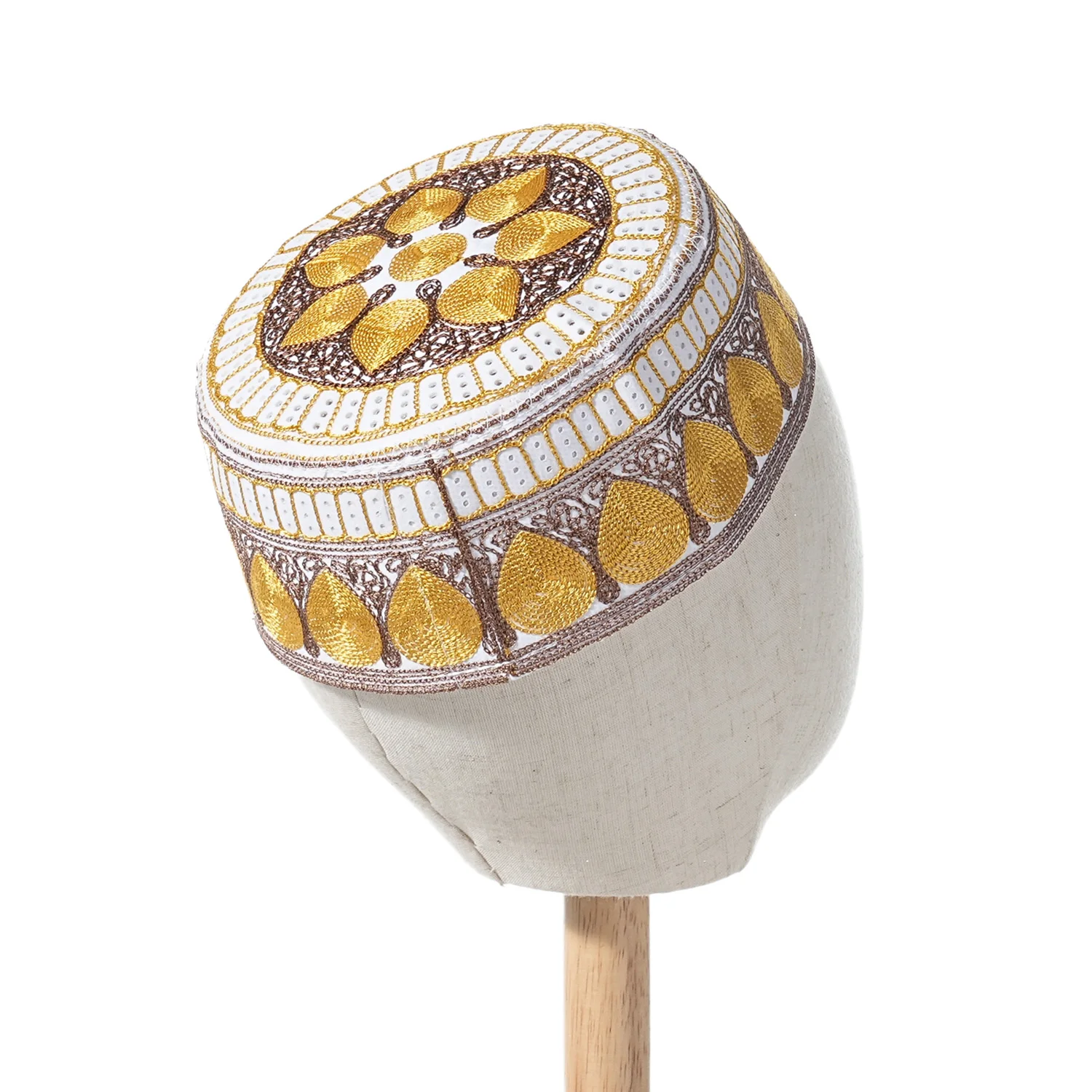 Nuovi uomini musulmani berretto di preghiera cappello di cotone ricamo per il tempo libero Arabia Saudita cappello islamico berretto da uomo foulard Topkippot turbante berretto saudita