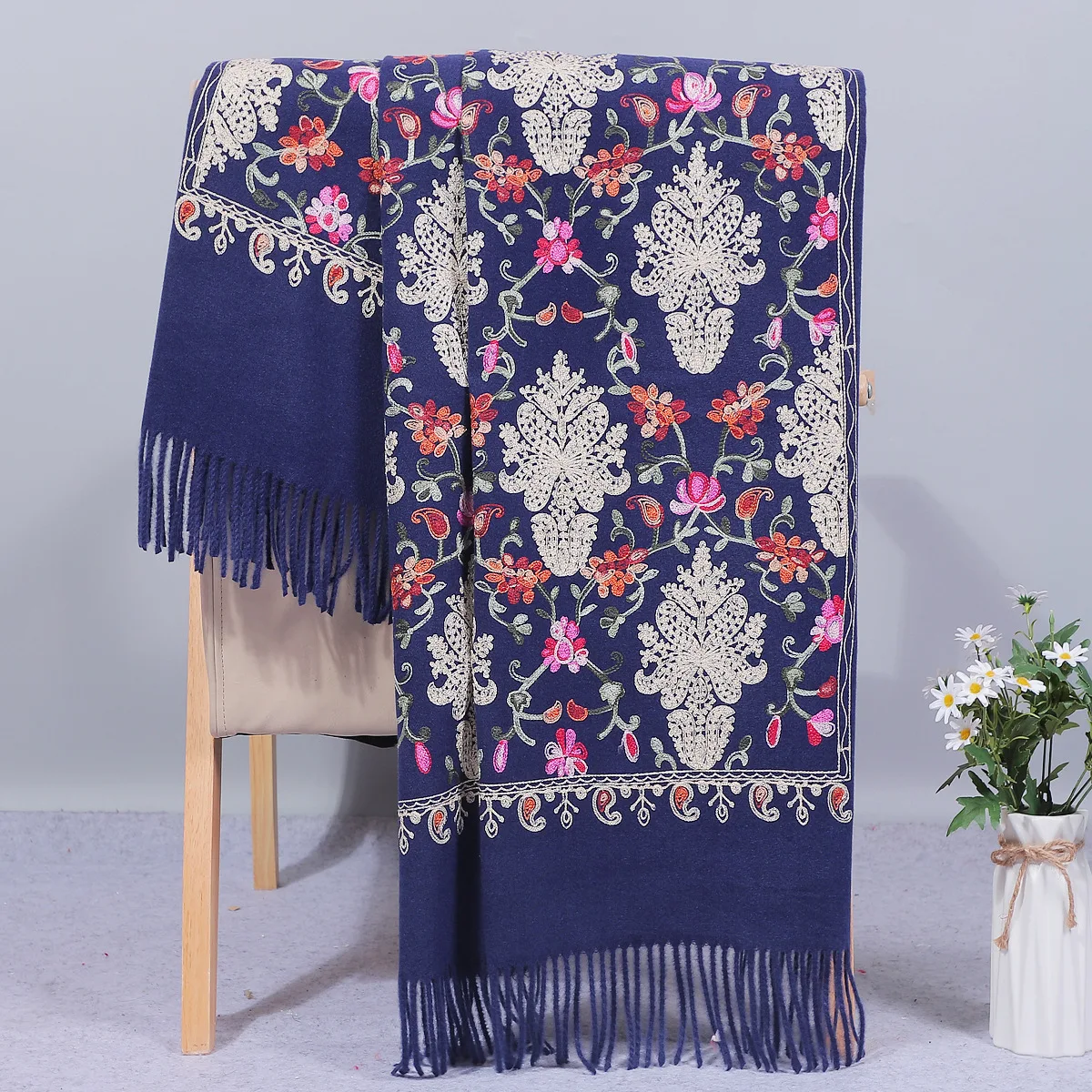 Spring And Autumn Style Ethnic Embroidered Cashmere Scarf India Nepal Big Shawl Travel Cashew Thin Long Scarf Female Hijab Шарф