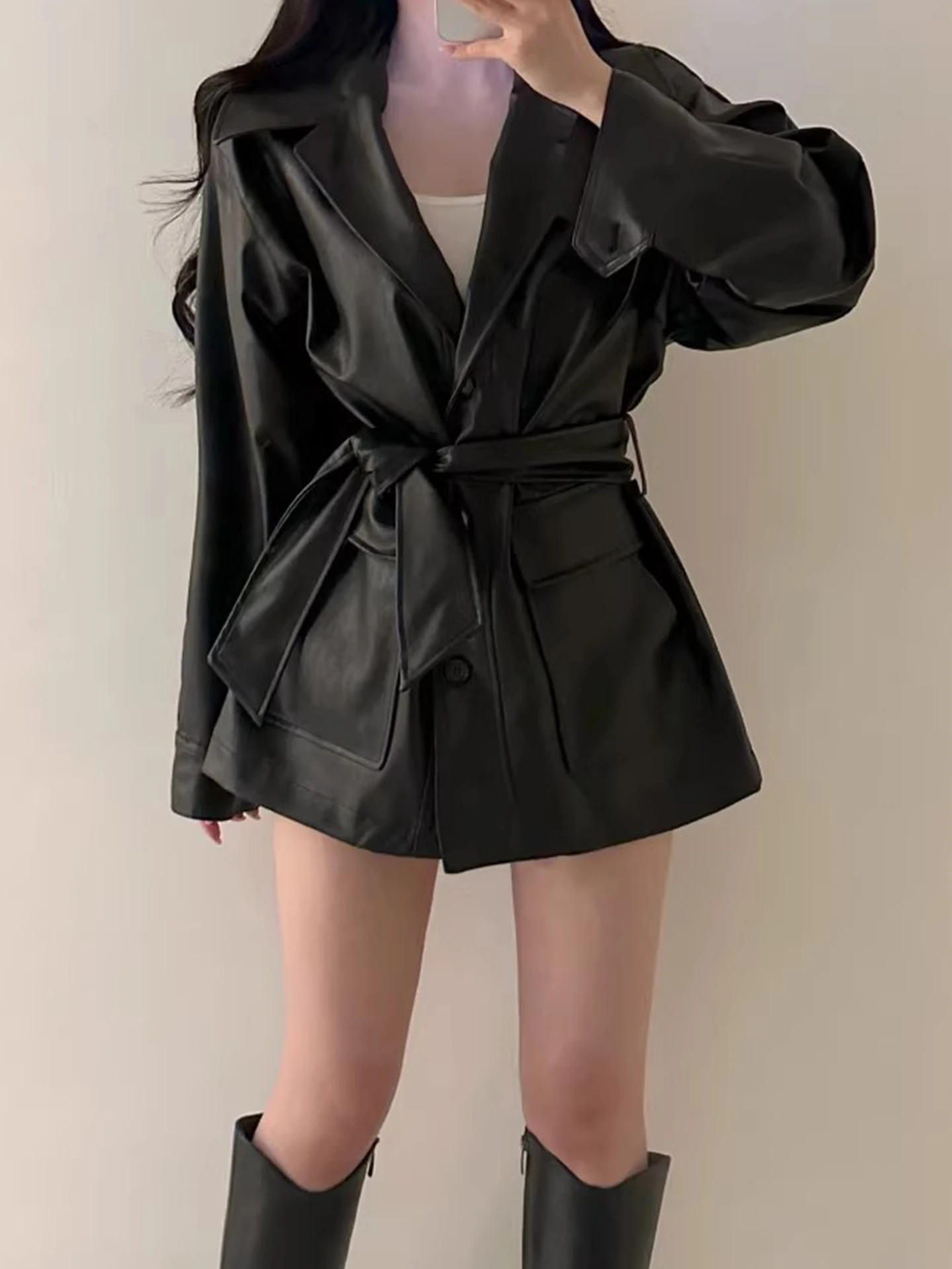 Premium PU Leather Biker Jaet Women's Autumn 2025 New Sle Waist-Cinching ket Belted Slimming Top Commute Sle