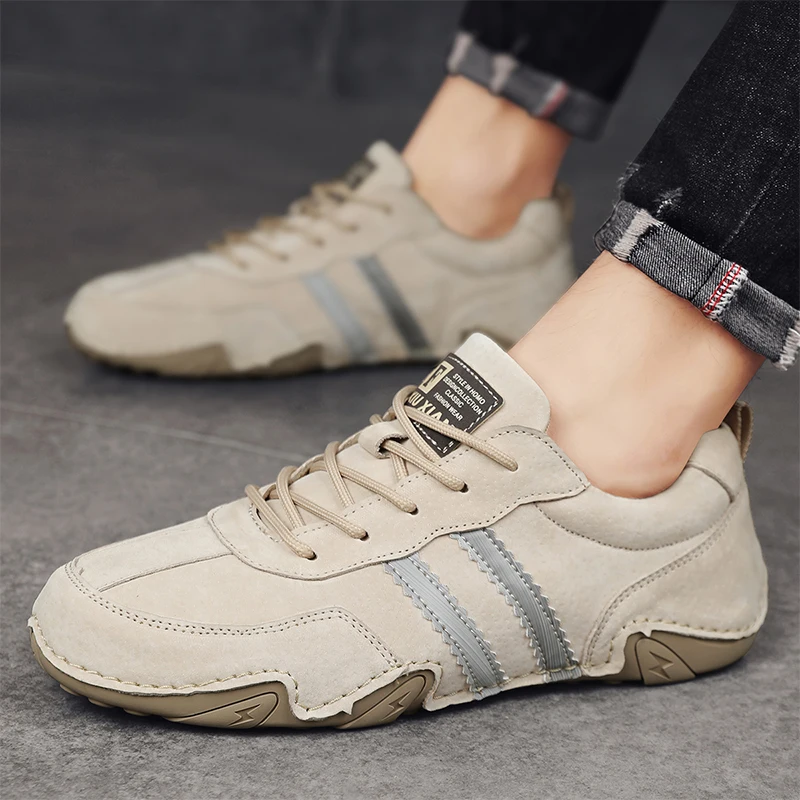 

2025 new plus size men's casual shoes, thick soled leather shoes, hand sewn loafers, fashionable men's shoes