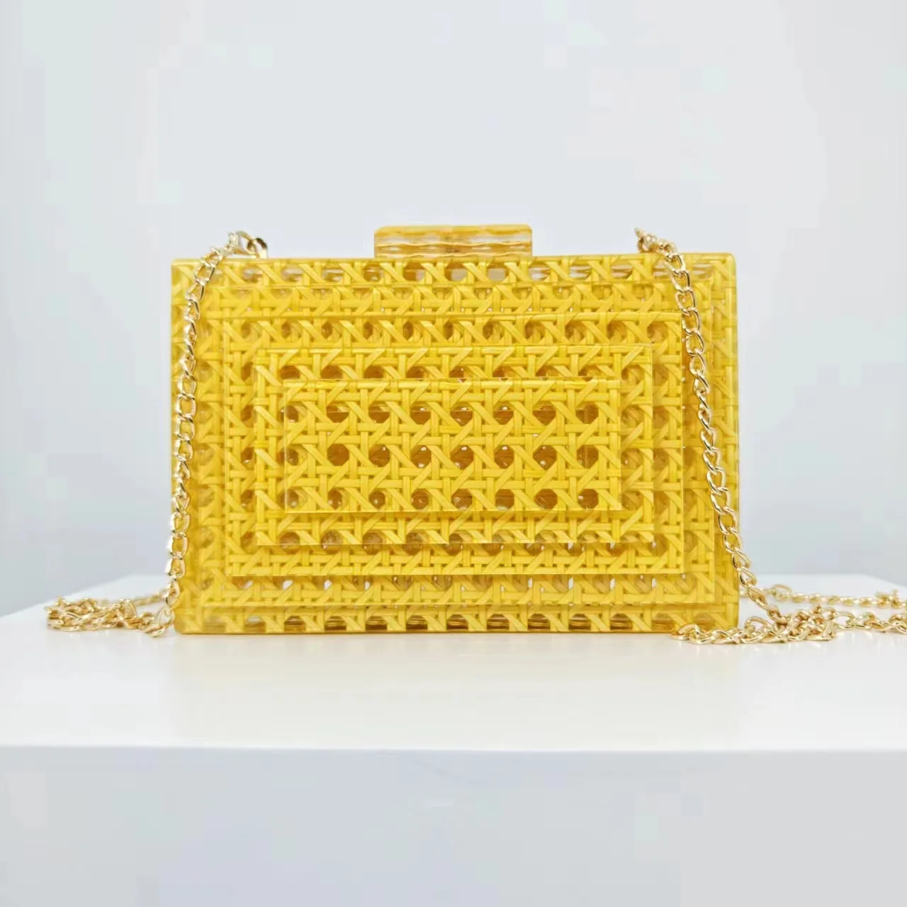 

2024 Women's Retro Rattan Woven Trendy Acrylic Shoulder Bag Niche Deisgn Adult Girls Dinner Bag Ladies Pastoral Style Square Bag