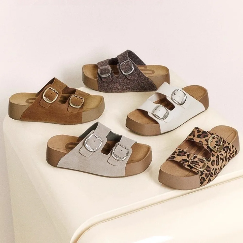 

Raw Chocolate Toast Thick-soled Soft Slippers Women's 2025 New Double Buckle Belt Comfortable and Versatile Beach Cool Slippers