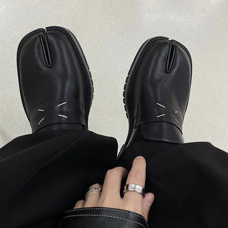 

Design Sense Niche Toe Shoes Men's Shoes Casual Leather Shoes Horseshoe Shoes One Foot Set Loafers Retro British Style Square