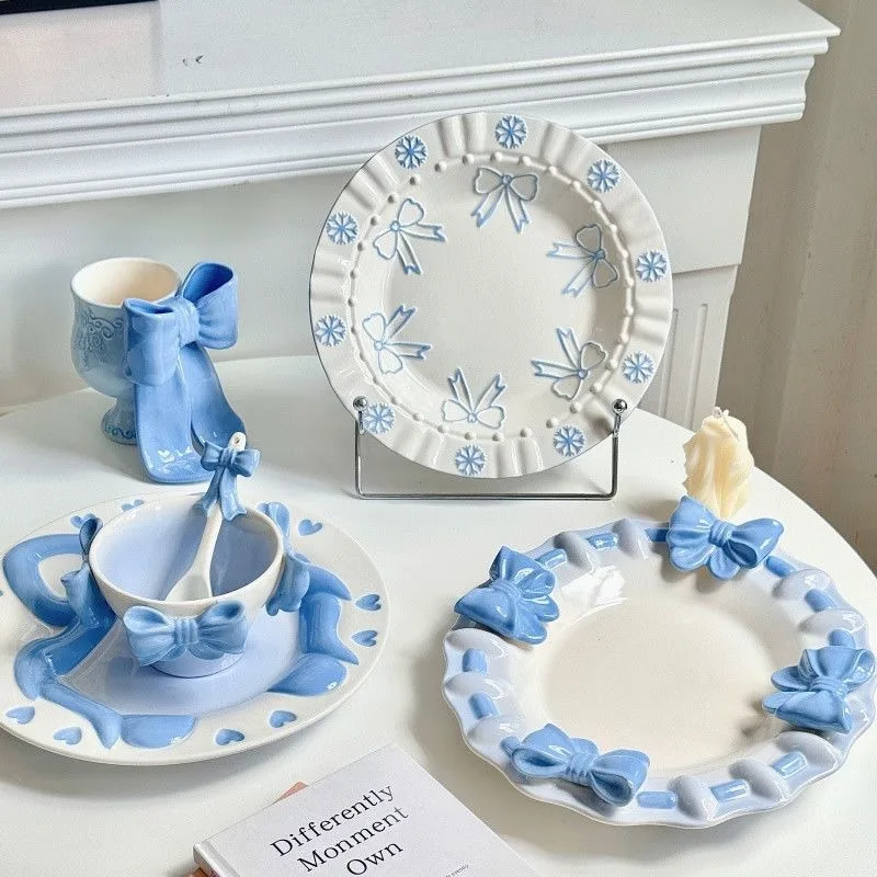 

Creative 3D Bow Ceramic Plate, European Romantic Dessert Bowl, for Wedding Party Dessert Snack Serving Dish, Luxury Tableware