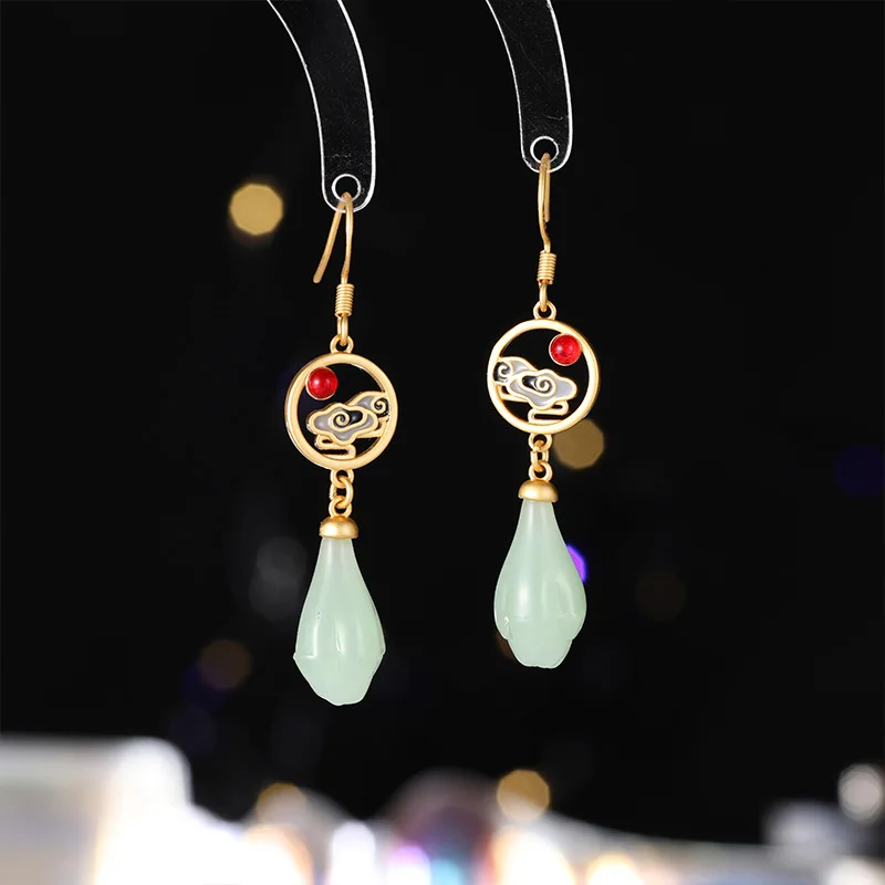2025年新型漢服宮廷イヤリング、レトロ風模造和田玉イヤリング、女性用イヤリング