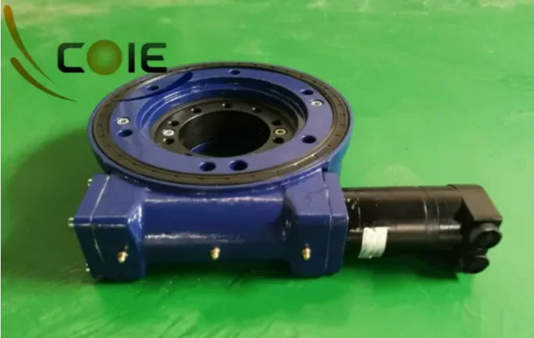 Small Worm Gear Drive Slewing Bearings WE7 WE9 for Manlifts and Timber Grab Applications