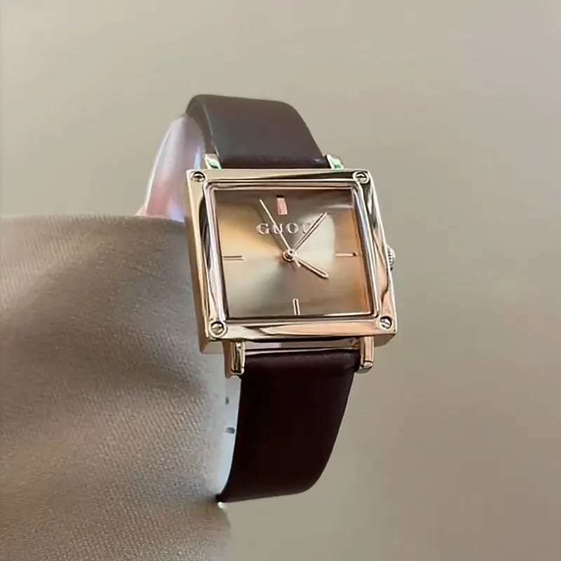 New Women'S Fashion Watch With A Sunburst Pattern Square Dial, High-End And Minimalist Quartz Wristwatch With A Leather Strap.