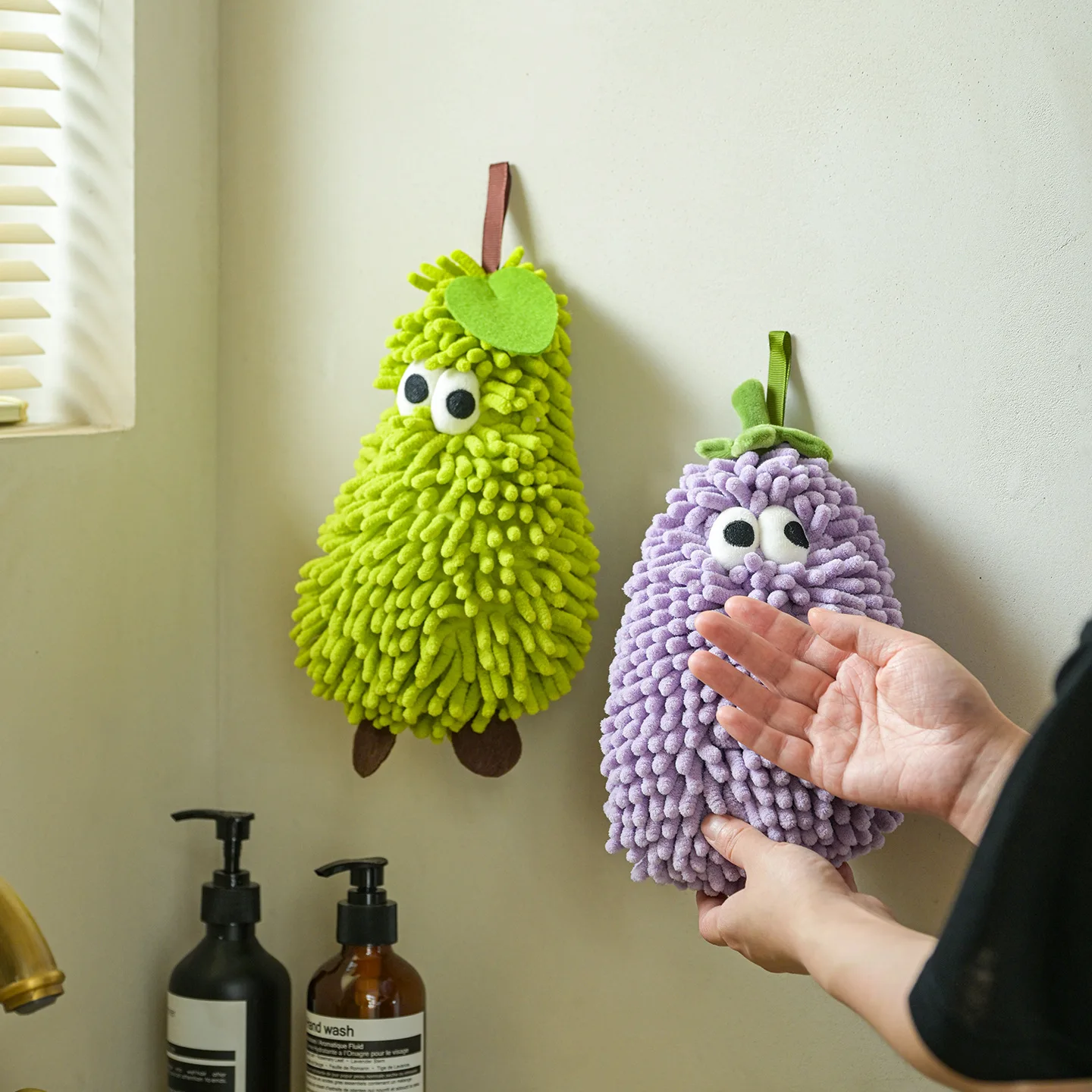 Cute Fruit Hand Towel - Hanging Style, Thickened Absorbent Towel for Bathroom & Kitchen Cartoon Children's Hand Towel