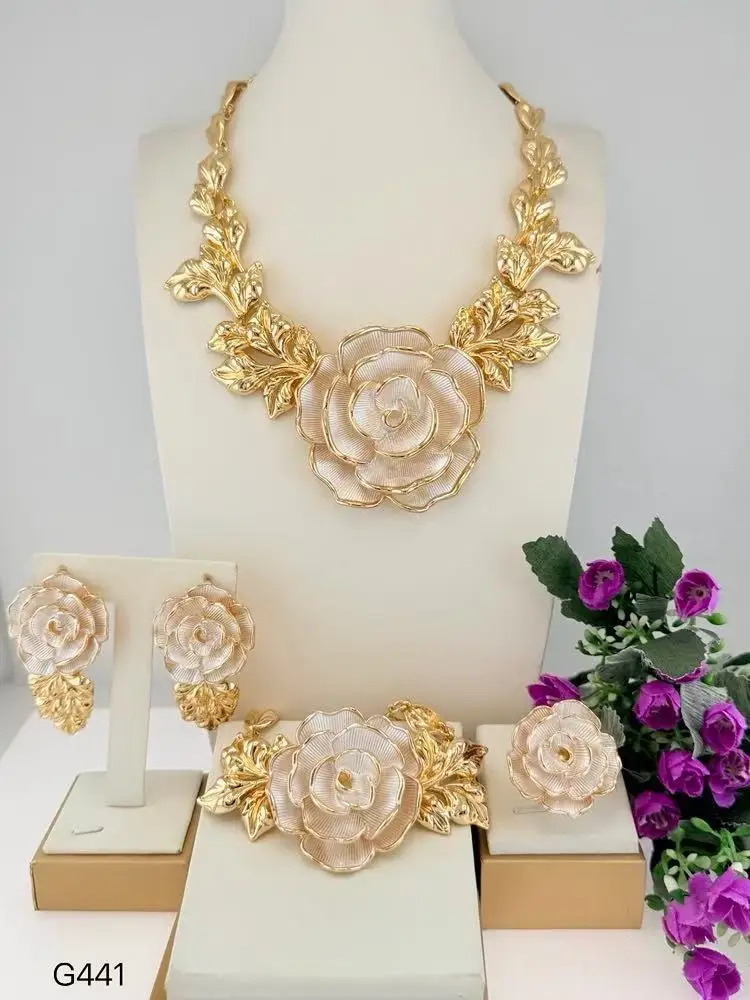 Beautiful Three Tone Flower Italian Jewelry Simple Elegant Collar Brazalete Aretes Anillo Discount 4PC Set for navidad Christmas