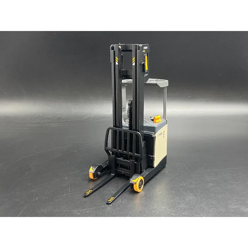 Diecast 1:24 Scale Forklift CROWN ESR Stacker Construction Vehicle Alloy Car Model