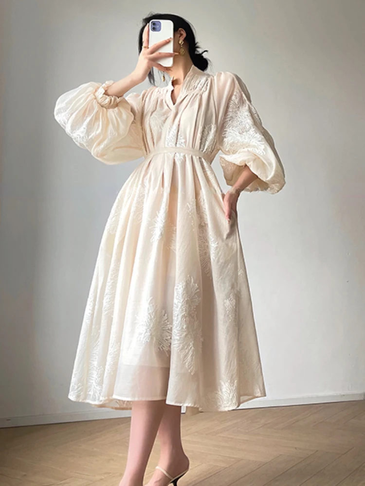 Elegant Vintage Embroidery Dress Women Casual Korean Party Midi Dress Female 2024 Spring Lantern Sleeve Beach Style Floral Dress