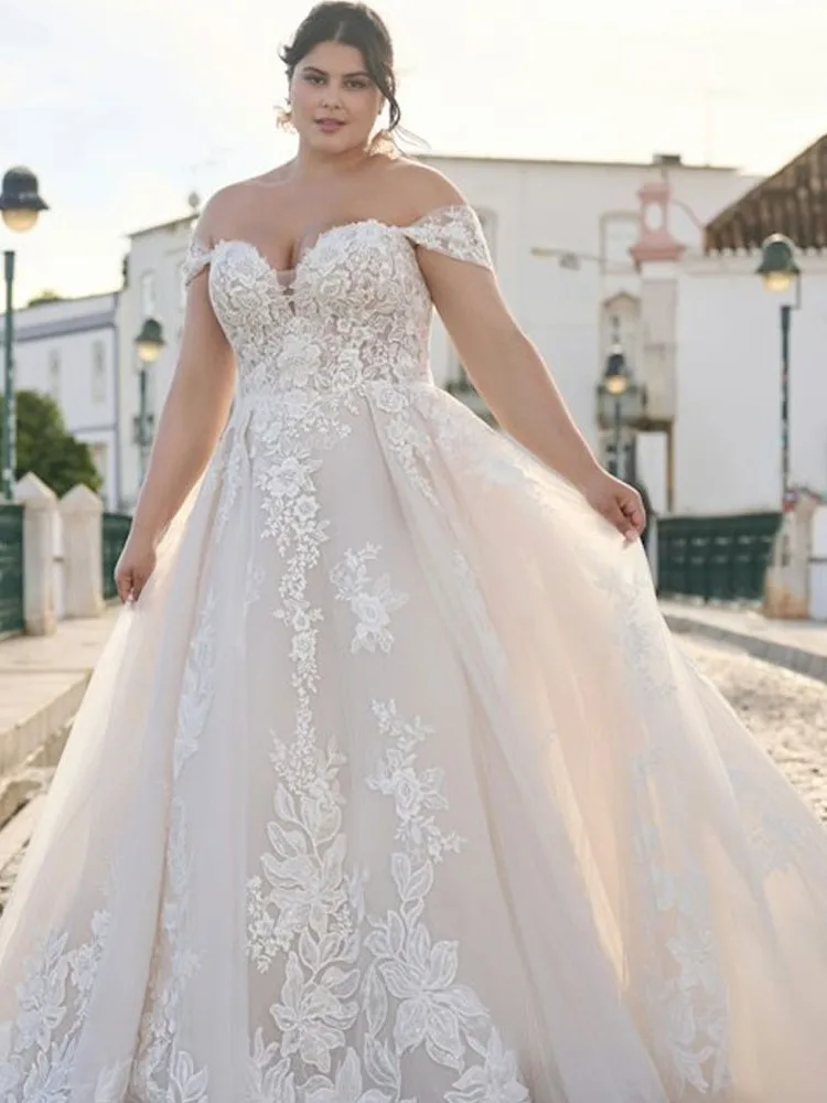 

Plus Size Off Shoulder Appliques Sweetheart Wedding Dress Short Sleeves Backless Lace Up Bridal Gown Elegant robes de mariée