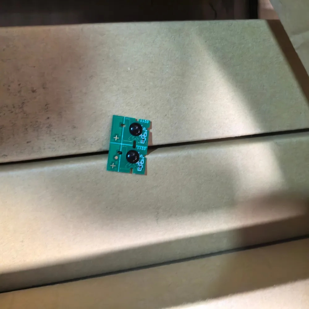T6193 6193 Maintenance Tank Chip For EPSON Sure Color T3200 T5200 T7200 T3000 T5000 T7000 Plotter Printer parts