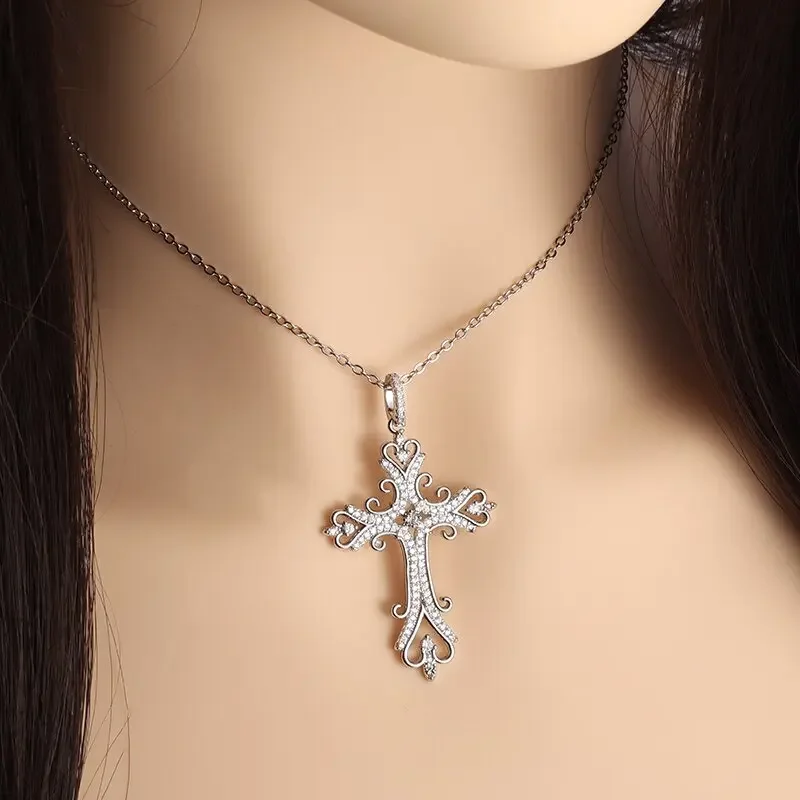 Exquisite Cross Studded Zircon Pendant Necklace for Women Fashion Glamor Wedding Jewelry