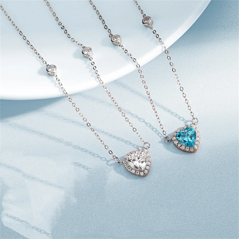 

Korean S925 Silver Star-Dotted Peach Heart Pendant Necklace, Light Luxury Niche Collarbone Chain