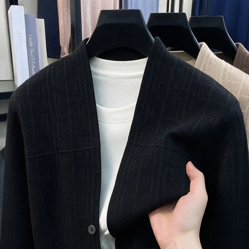 High end Fashion Brand knitted men's cardigan new luxury jacquard comfort pocket design button casual V-neck sweater coat shawl