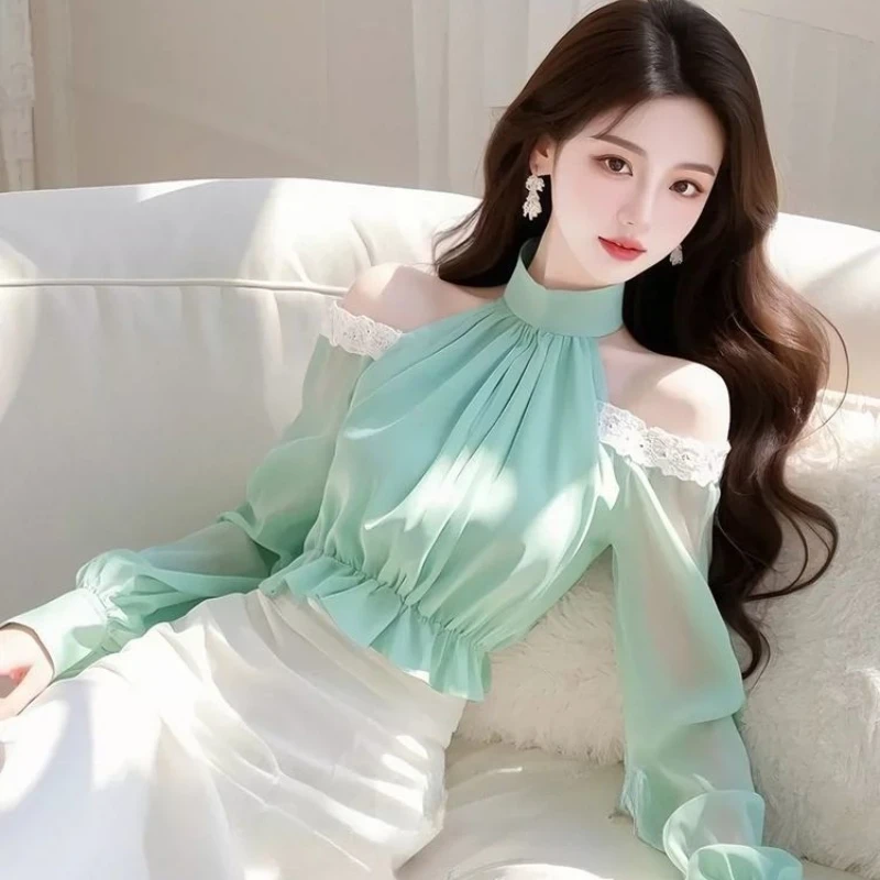 

Women's Spring New Light Luxury High-end Green Off-shoulder Lace Lace Shirt with Niche Temperament Not Same Top JJ31