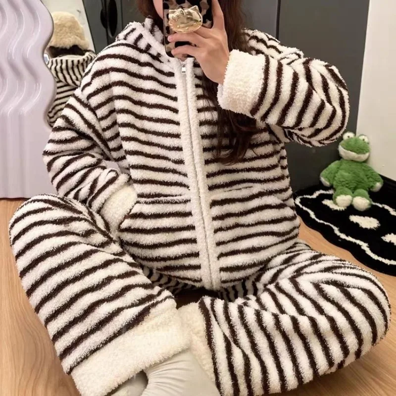 

Soft and Fluffy Coral Fleece Thickened Winter Hooded Pajamas Women Korean Style Striped Zipper Can Be Worn Outside Home Wear Set