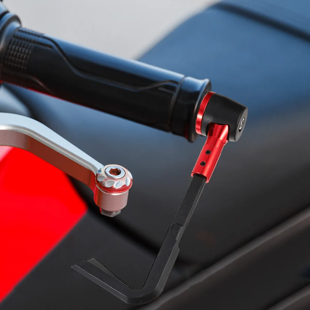 

Пара защитных накладок на руль мотоцикла из алюминиевого сплава с ЧПУ, нескользящие ручки, легко устанавливаются, рукоятки для мотоциклетного руля