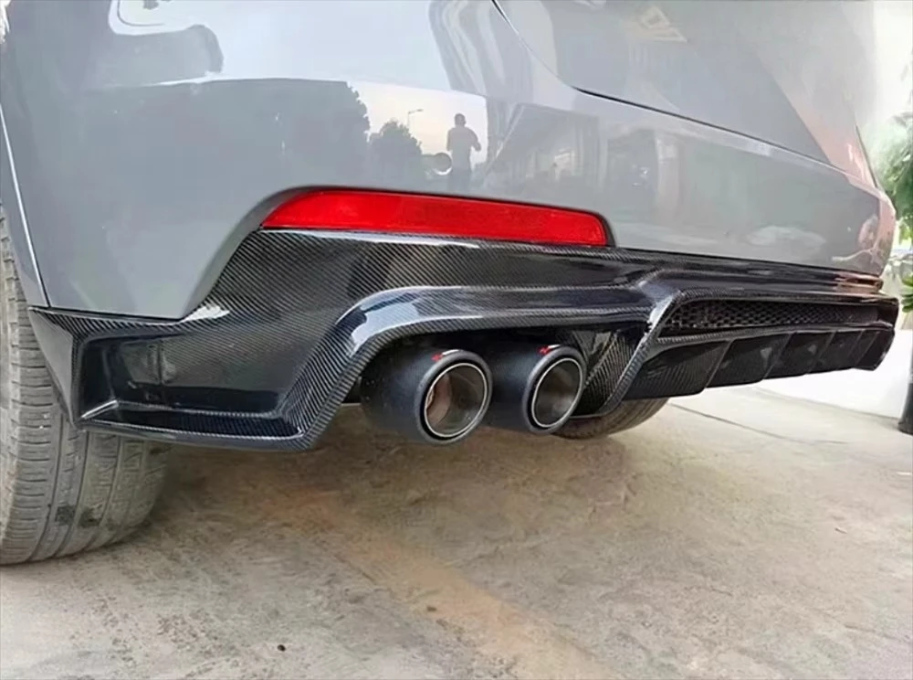 Genuine LD Style Rear Lip and Bumper Diffuser Body Kit Carbon Fiber LD Style forMaserati Levante Body Parts 4