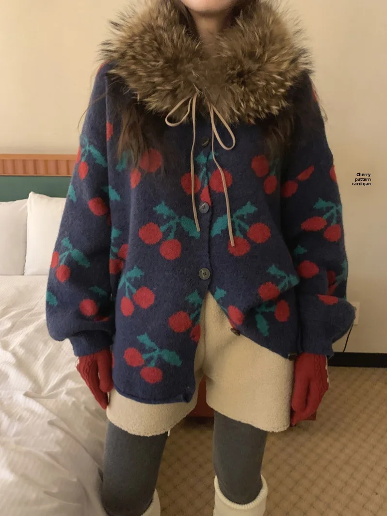 

Ретро антивозрастной вязаный открытый кардиган с вишневым принтом, женский осенне-зимний новый свободный универсальный свитер с манжетами на одной пуговице