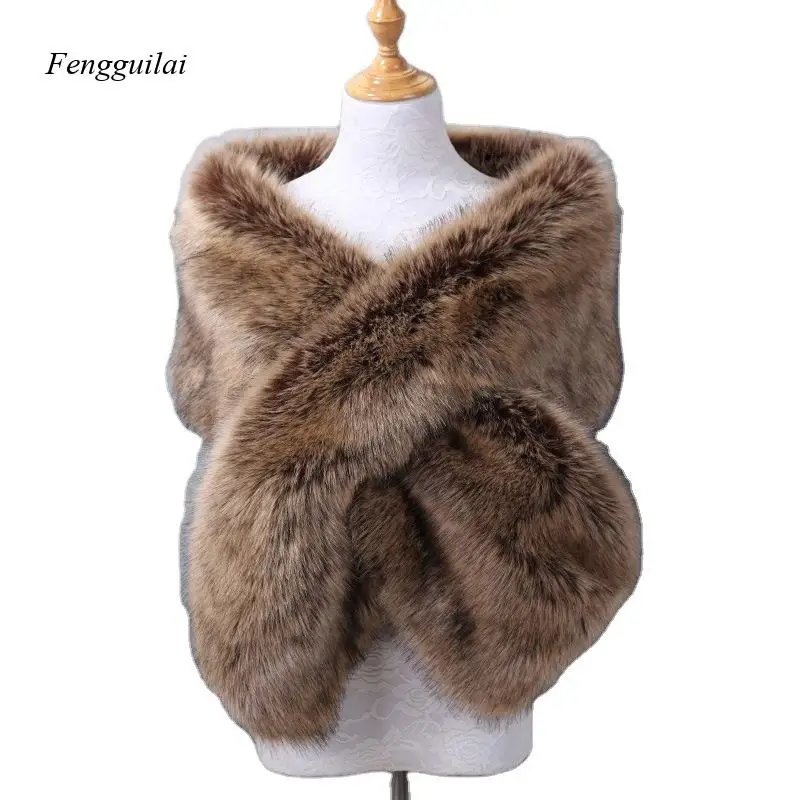 Women's White Faux Fur Shawl B - Stole Wedding Shawl avis et prix
