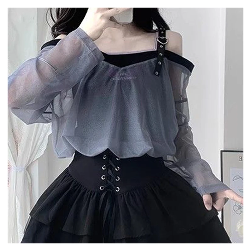 2024 women's long sleeved t-shirt, female sexy Korean version, loose fit, student casual fashion, simple off shoulder V-neck top